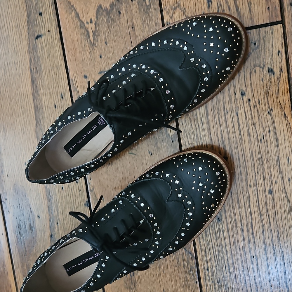 Seven Black Studded Women's Oxford Super Cute and Comfortable Size 9.5